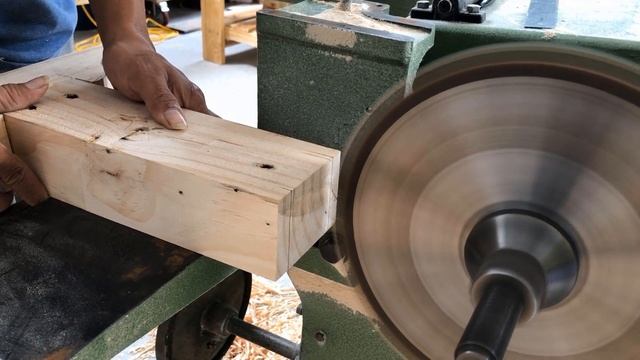 DIY Gym Equipment Projects To Make At Home // Build Your Own Weight Bench смотреть онлайн