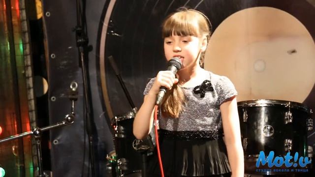 Как поют дети в студии вокала "Мотив" после 5 месяцев обучения? смотреть онлайн