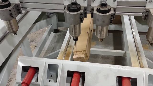 CNCMAN 4S4l четырех осевая обработка колонны. Проекция поверхности Powermill. смотреть онлайн