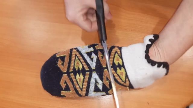 Урок 5 .Переделка-как обновить комнатные тапочки.Lesson5-how to update your indoor Slippers. смотреть онлайн