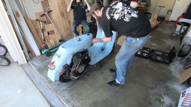 It Lives! - Carb Install/First Ride - Vespa Rally Rebuild Part 5 смотреть онлайн