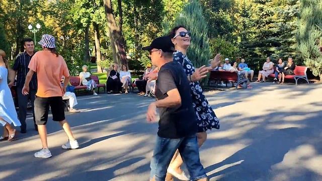 А Я РОЗТАНУ! АВГУСТ 2023 ТАНЦЫ ХАРЬКОВ УКРАИНА смотреть онлайн