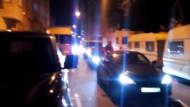 Шпрыгина ждет машина. Народ сигналит смотреть онлайн