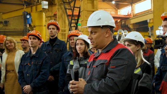 Рабочие завода Профессионал попросили Станислава Воскресенского принять участие в выборах губернато смотреть онлайн