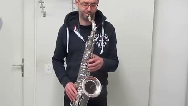 Saxophone Ténor Dolnet Bel Air смотреть онлайн