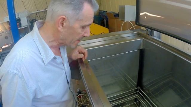 Ультразвуковая мойка 1100х500х700 с подъемным дном ! смотреть онлайн