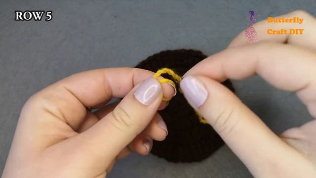 Left handed crochet - how to do a sunflower for beginners смотреть онлайн