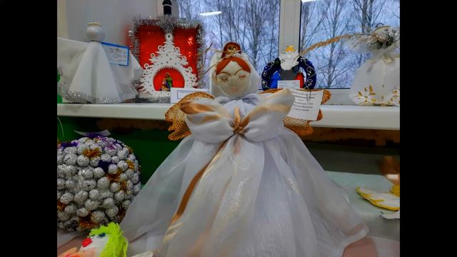 Смотри, 2020, как Островская ШКОЛА готовится встретить НОВЫЙ ГОД! смотреть онлайн