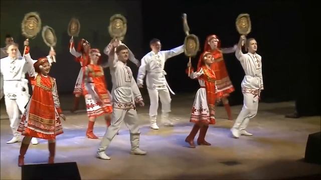 Танцевальный коллектив "Dance House". Луга лангсо киштема. смотреть онлайн