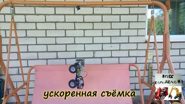 Эта лебёдка поднимает его как лифт!!! Самый проходимый краулер из LEGO Technic!!! смотреть онлайн