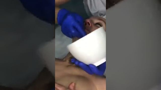 Две процедуры одновременно: коррекция шеи и декольте +кисти рук от Esthemax смотреть онлайн