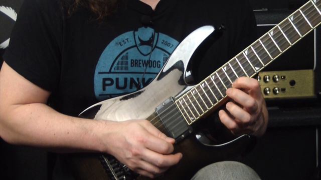 Lick Of The Week #16 | Rock - Metal | Sweeping Picking | Legato | Guitar Lesson смотреть онлайн