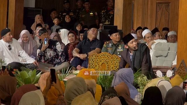 BOSOOOOK !! SAMBUTAN ABAH KIRUN BIKIN MAKE SOIMAH NGAKAK DIPENGAJIAN GUS IQDAM смотреть онлайн