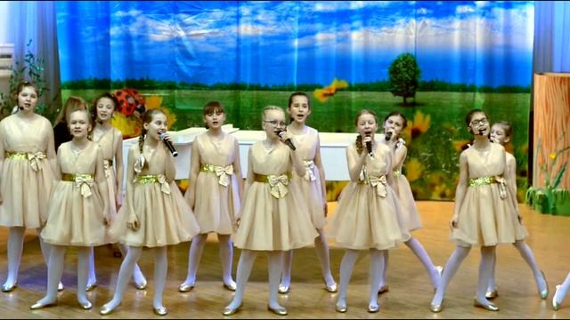 Эстрадный вокальный ансамбль - Чудо ( композитор Разумцева И) смотреть онлайн