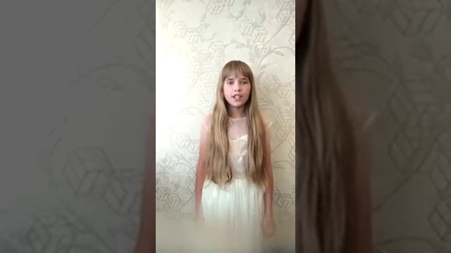 Алиса Баева читает отрывок из сказки А.С. Пушкина "Сказка о мёртвой царевне и семи богатырях" смотреть онлайн