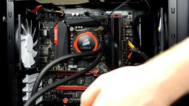 Installing Corsair H105 Into Fractal Node 804 смотреть онлайн
