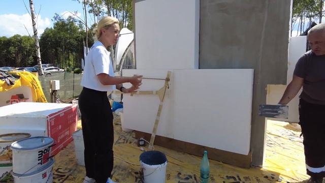 Почему нельзя декоративную штукатурку Baumit SilikatTop наносить на солнце, выставка Open Village