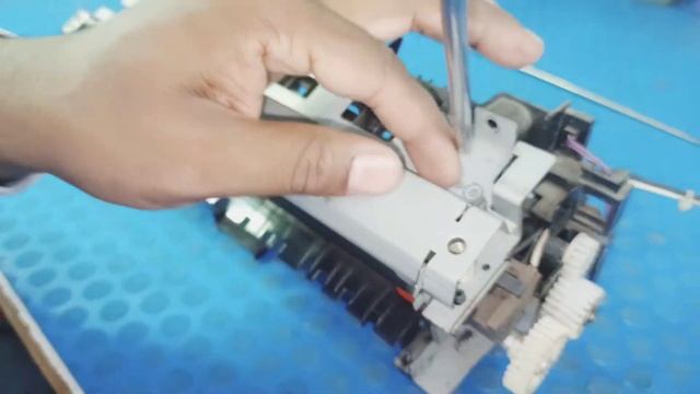 HP LASERJET PRINTER 3015 DISMANTLING/ FUSER ASSEMBLY/PRESSURE ROLLER/PAPER JAMMING PROBLEM