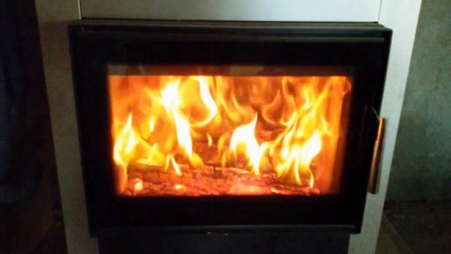 ROMOTOP KV 025 W 02 - каминная топка с теплообменником и тройным стеклом.