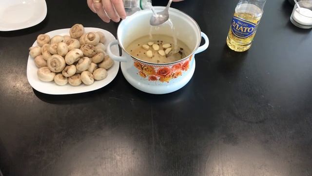 Шампиньоны за пять минут. Champignons Marinated Five-minute