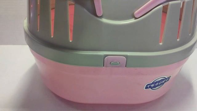 Пластиковая переноска для грызунов  30*22*23 см, розовая смотреть онлайн