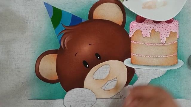 Ursinho Aniversariante com Bolo Pintura em Tecido Parte 2 - Aula 356 Bruno Silva смотреть онлайн