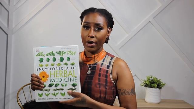 Beginner Herbalist Books| My Top Herbal Book Recommendations смотреть онлайн