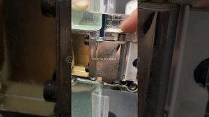 Провисла дверь в душевой, как исправить самому. Как устранить недоделки, если вы заказали не у нас