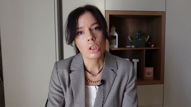 НЕ МОГУ ВЫУЧИТЬ ЯЗЫК? Как развить уверенность? Как помочь себе? #языки #мышление #английский смотреть онлайн