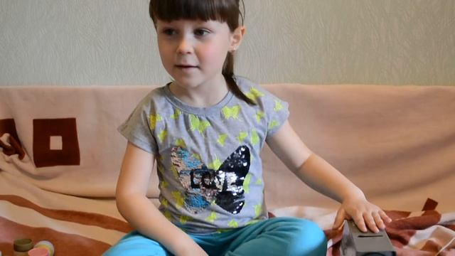 Любимое занятие Маргоши....диафильмы... смотреть онлайн