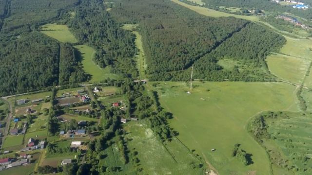 Полет на квадрокоптере Hubsan Zino над поселком Ладва