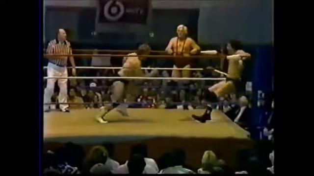 WWA Bob Orton Jr & Jerry Valiant vs Spike Huber & Steve Regal (Apr 2, 1983) смотреть онлайн