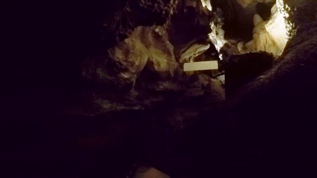 HUGE Underground waterfall! Ruby Falls, Tennessee смотреть онлайн