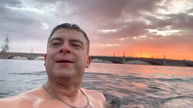 Место где ранним утром в Санкт Петербурге можно встретить моржей смотреть онлайн