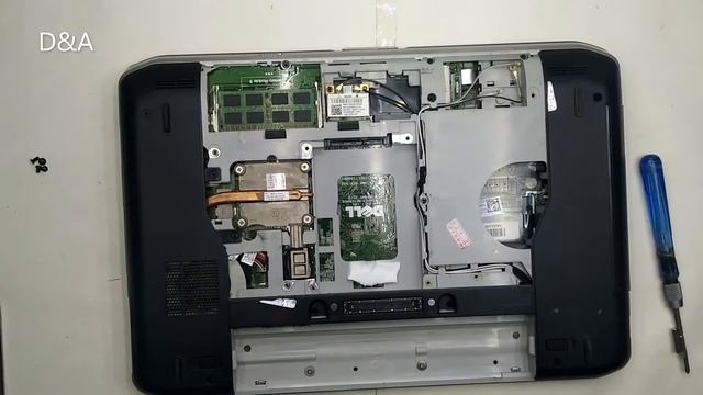Dell laptop SSD upgrade in 5 Min ( HINDI + ENGLISH SUBTITLES ) смотреть онлайн