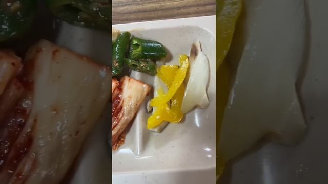 НЕДЕЛЮ ЕМ ЕДУ В СТОЛОВОЙ НА ЗАВОДЕ / ЧЕМ КОРМЯТ В КОРЕЕ? / НИКОЛАЙ ПО-КОРЕЙСКИ