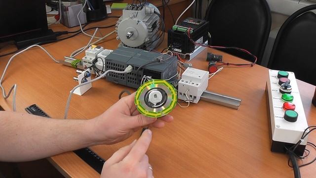 Программирование ПЛК. 17. Энкодеры. Эксперименты.