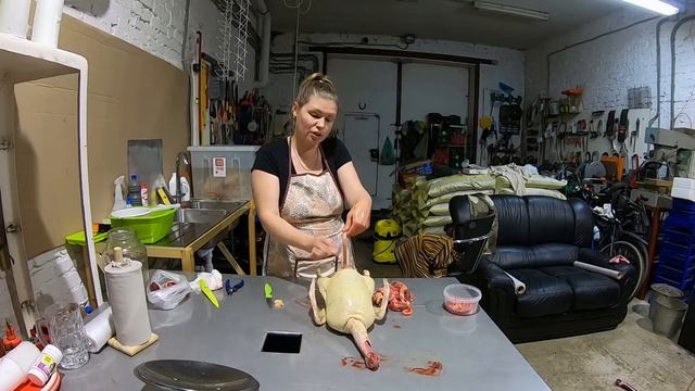 ПОТРОШЕНИЕ УТКИ МУЛАРД. ВЕС ТУШКИ И ПОТРОШКОВ - 2 часть смотреть онлайн