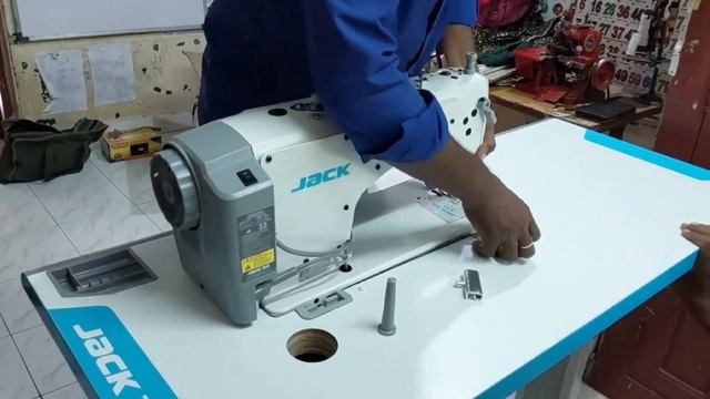 New JACK A2B Auto thread cutting power sewing machine. UNBOXING. смотреть онлайн