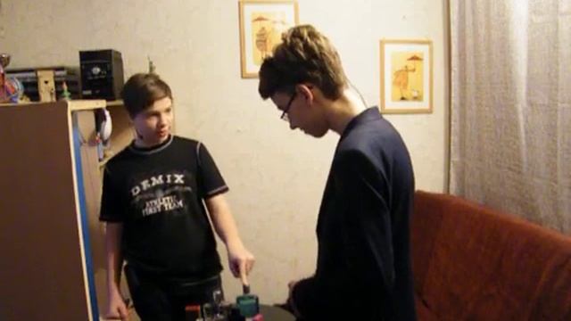 В парфюмерном магазине