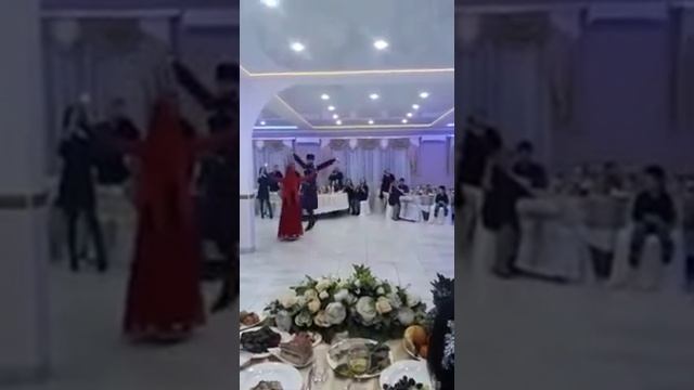 Красивая лезгинка ?? #танцы #кавказ #обучение #выступления смотреть онлайн