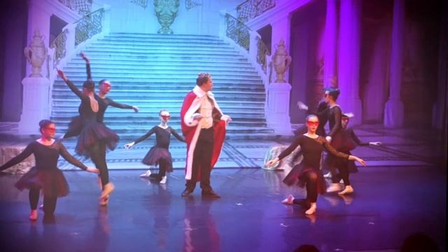 Прокофьев, балет "Золушка", танец "Принц и сапожники" смотреть онлайн