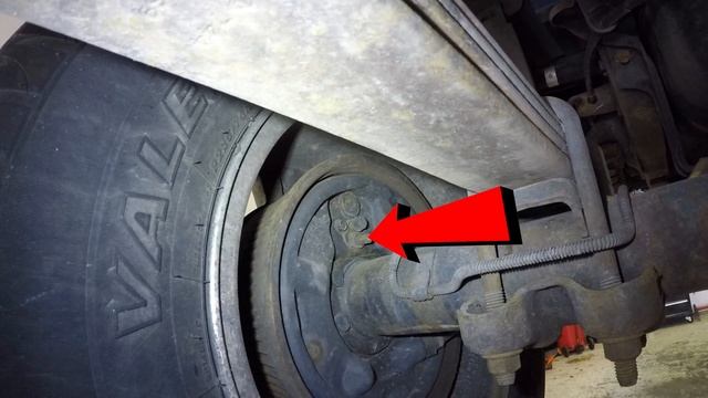 How brakes work in a car (Braking System Explained) смотреть онлайн