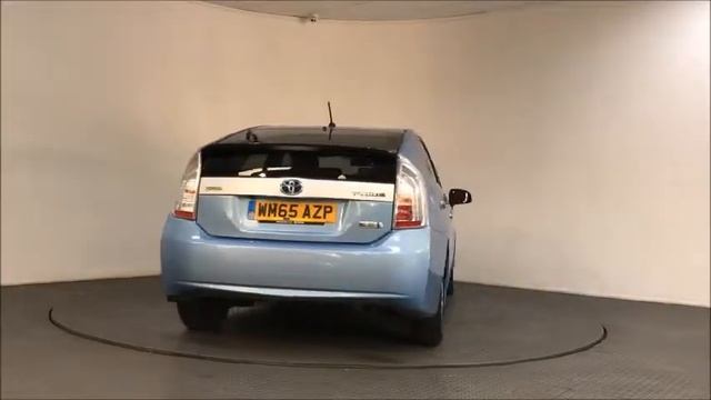 Toyota Prius 1.8 Plug-In Hybrid Automatic смотреть онлайн