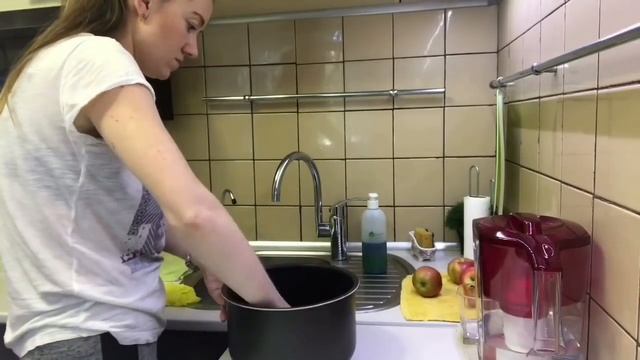 Влог/будни мамы двоих детей/первый прикорм/как варить бульон/куриные тефтели смотреть онлайн
