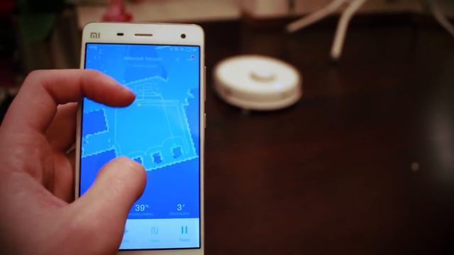 Xiaomi Roborock Sweep One - моющий робот пылесос для влажной уборки смотреть онлайн