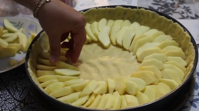 Le gâteau de grand-mère du dimanche ? incontournable recette de tarte au pommes ? смотреть онлайн