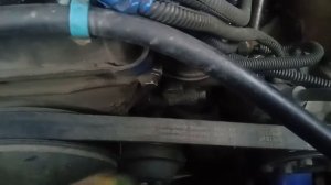 УАЗ-2007. Подтягиваем ремни генератора и гидроусилителя.