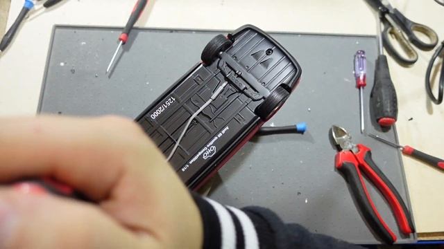 Audi 80 Competition 1:18 OttoMobile смотреть онлайн