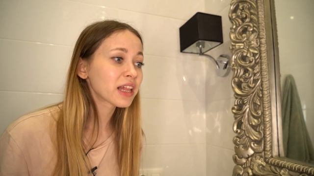 ЗА МНОЙ СЛЕДЯТ! НАШЛА СКРЫТУЮ КАМЕРУ В КВАРТИРЕ! СЕКРЕТНАЯ КОМНАТА 10 серия смотреть онлайн